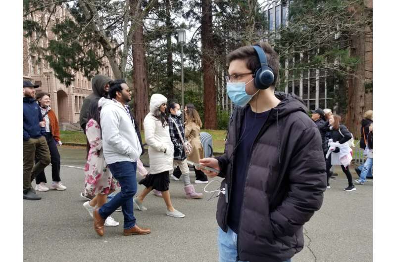 New AI noise-canceling headphone technology lets wearers pick which sounds they hear