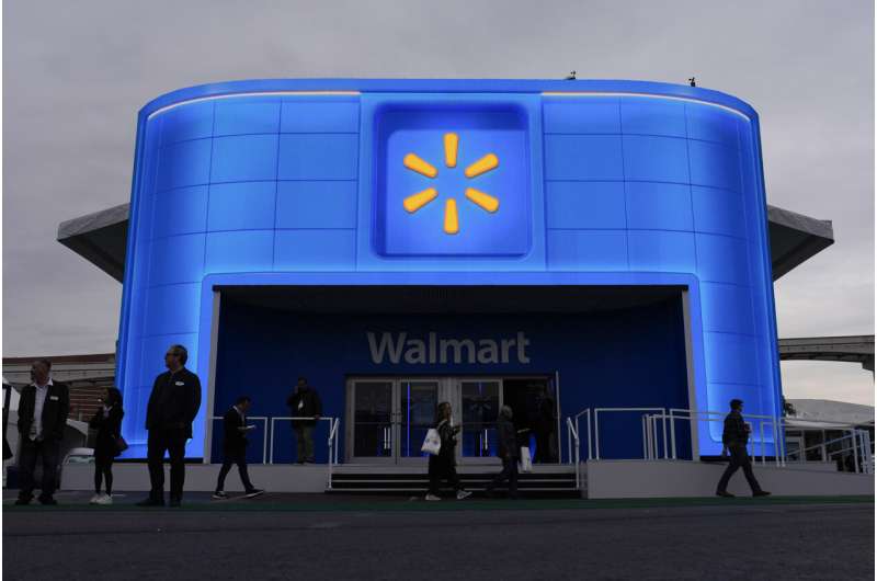 Walmart experiments with AI to enhance customers
