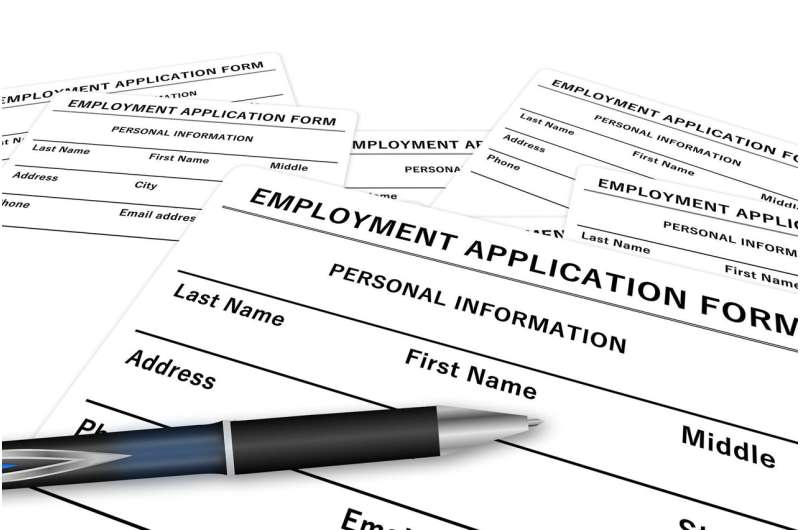 Researchers perform critical literature review on fairness and AI in the labor market