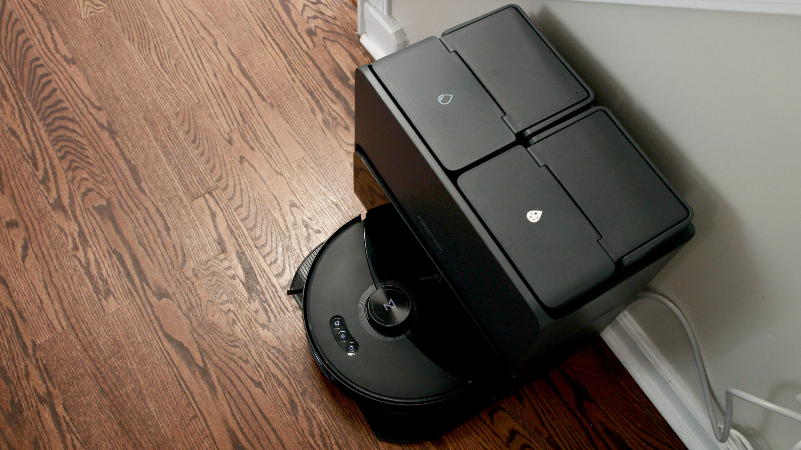 Roborock S8 MaxV Ultra review: The most powerful robot vacuum I&apos;ve tested