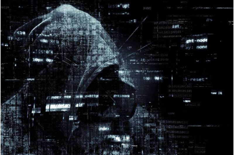 FraudGPT and other malicious AIs are the new frontier of online threats. What can we do?