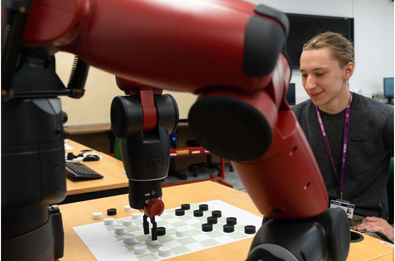 Algorithm takes robots a step closer to being able to