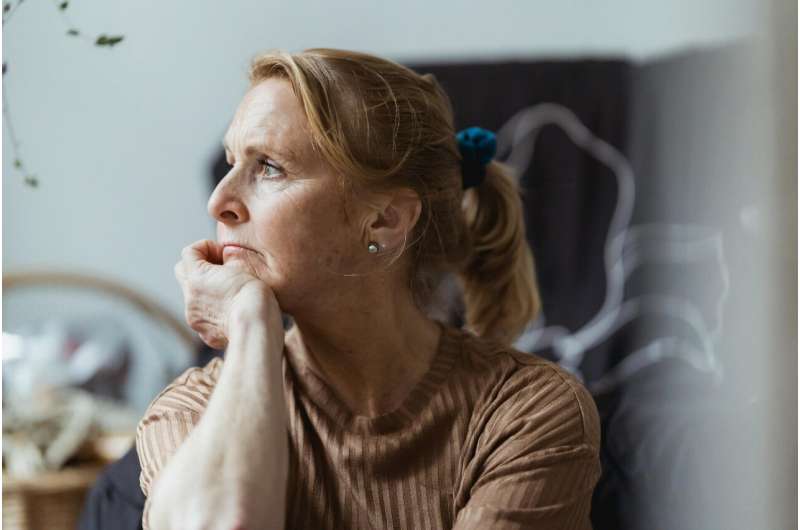 Like humans, artificial minds can learn by thinking, review shows